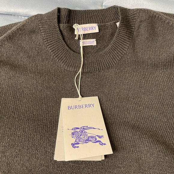 Burberry cashmere Men's Dark Gray Sweater L - Picture 5 of 6